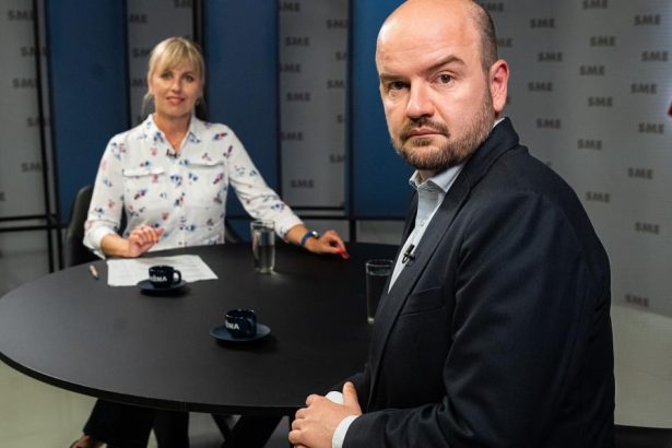 Dubeci v Arene Riesime nasivky obzalovaneho Gaspara a slova o hyenach Presne to Fico chce