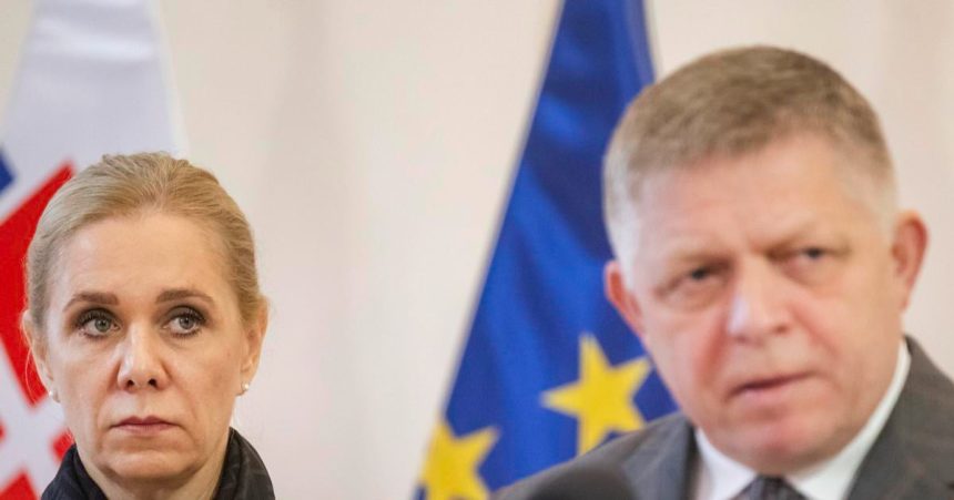 Fico siel do Pariza po recept na rast O pol roka neskr OECD hovori ze ekonomika spomaluje