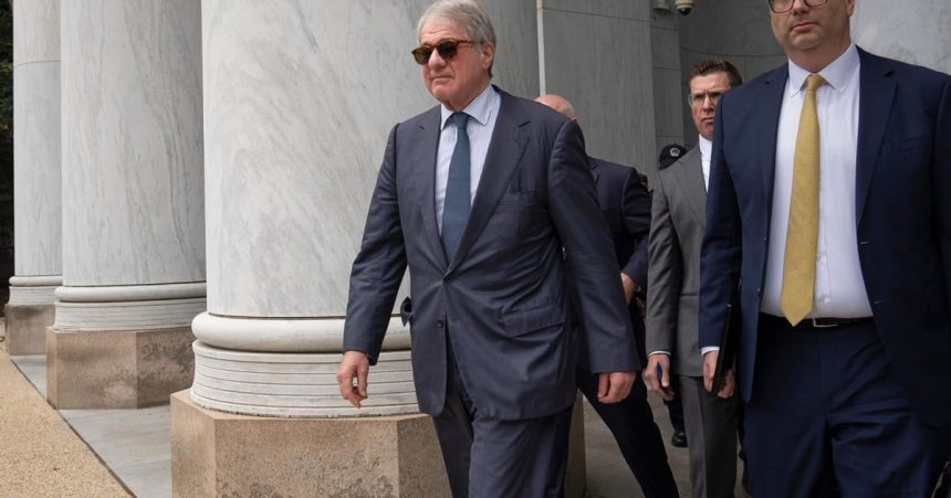 Miliardar Black vypovedal pred kongresovym vyborom v pripade Epstein