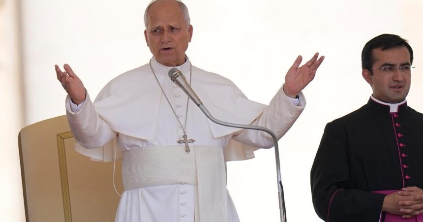 Nasilie nebude mat posledne slovo Papez ukoncil zasadnutie kardinalov vyzvou k mieru