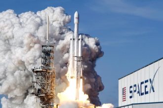 Oplati sa kupit SpaceX Na ziadnu akciu sa este tak necakalo moze to byt pasca