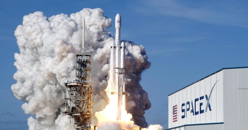 Oplati sa kupit SpaceX Na ziadnu akciu sa este tak necakalo moze to byt pasca