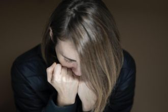 System ktory ma chranit zeny na Slovensku zlyhava tvrdi Ludskopravna koalicia