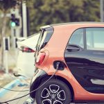 biznis s elektromobilmi lider na trhu preraba kazdy rok miliony zachranuju ho akcionari