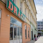 najhorsiy vysledok za desat rokov a prepustanie dracik slabne pochybne prispevky sa stale zvysuju