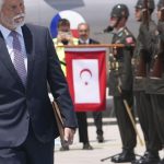Babish opat vycital Pavlovi ucast na samite NATO Prezdent ho vyzval na vecnou spolupracu