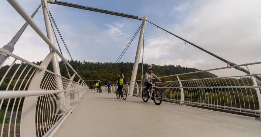 Cyklisticky sen pri Vahu sa meni na realitu Nie vsade je vsak jazda bez problemov
