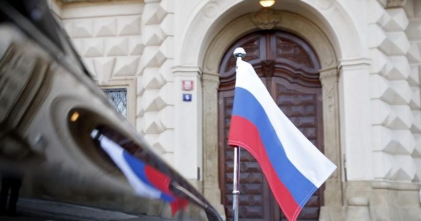 Kriziovy manazer zeleznic rokuje v Rusku s predstavitelmi extremnej pravice tvrdi PS