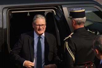 Starmer prevzal od Macrona najvyssie francuzske statne vyznamenanie za prinos k europskej bezpecnosti