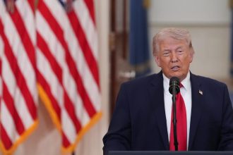Tajna sluzba USA nezachytila vyse 100 hlaseni o muzovi ktory strielal na Trumpa