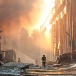 Ukrajina Rusko Online Rusi zasiahli v Kyjeve tovaren na vyrobu municie a nepriemstrelnych viest raketa ju uplne znicila