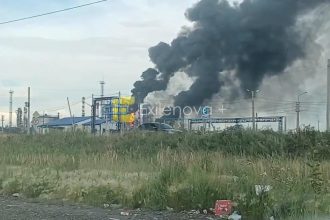 Ukrajina zasiahla najvacsiu sibensku rafinriu Drony preleteli rekordnych tritisic kilometrov