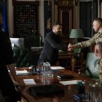 Ukrajinski vojacki vitaju zmenu vo veleni armady dufaju aj v navrat exministra Fedorova