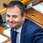 V meste Smeru sa byvali a sucasni stranici navzajom zapsia Medzitym sa v Zlatych Moravciach deju cudne veci