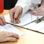 Vecsina zien zveruje rozhodovanie o financich v domacnosti partnerom
