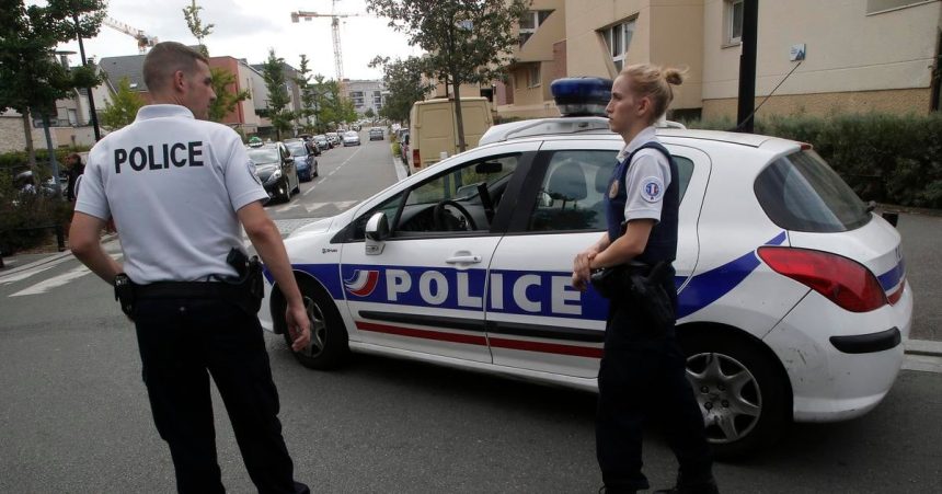 Vo Francuzsku presetruju samovradu mladika po udajnej rasistickej sikane