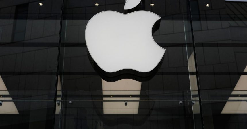 Zisk technologickej spolocnosti Apple za jej treti kvartal vzrastol o 27 percent