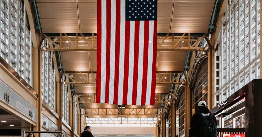 cina ostro kritizuje nove vizove pravidla usa a hrozi odvetnymi opatreniami
