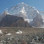 po pade laviny na vrchu broad peak je nezvestnych desat horolezcov skupinu vedie nirmal purja