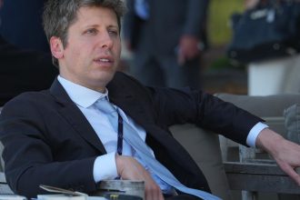 spolocnost Apple podala zalobu na OpenAI za kradez obchodneho tajomstva
