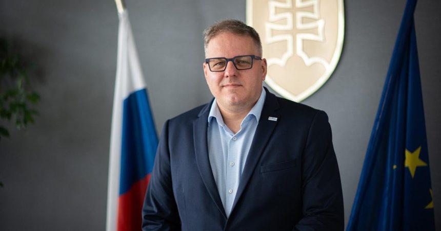 ze ma chce raz zalovat osobne utoky nie su bezne ficov argument o setreni je nezmysel rozhovor