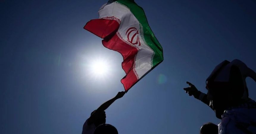 Iran vyhradal statom Perzskeho zalivu znicenim energetiky za utoky USA