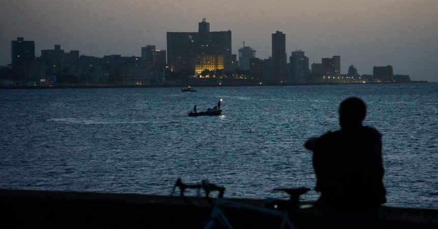 Kuba celi dalsiemu rozsiahlmu vypadku elektriny bez prudu je aj Havana