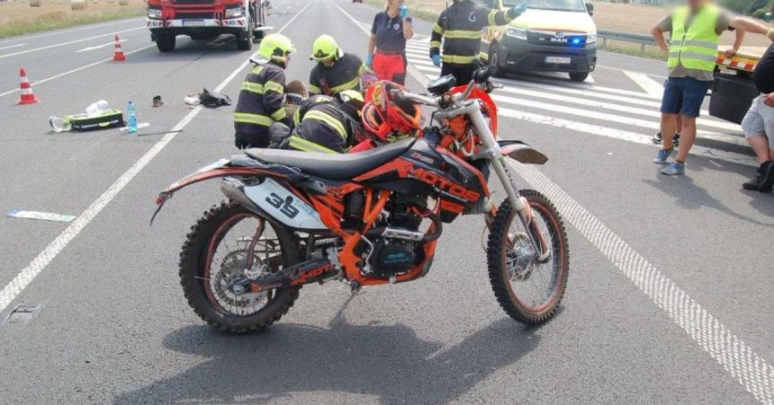 Na motorke jazdil bez vodicskeho preukazu a s dvoma promile zrazila ho nakladna auto