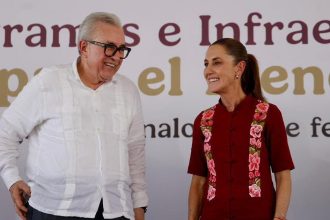 Odstupil vratil sa a opat odstupuje Obvineny guverner mexickeho statu den po navrate do funkcie oznamil svoj odchod
