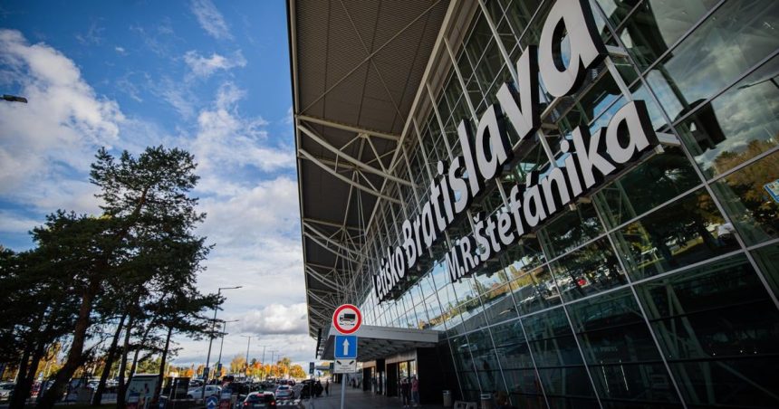 Policia v minulom tyzdni skontrolovala na slovenskych letiskach viac ako 78 tisic cestujucich