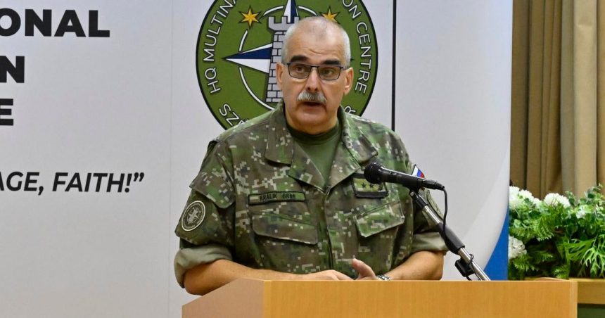Slovensky general Kralik odovzdal velenie mnohonarodnej divizie NATO