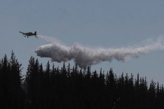 Tisice obyvatelov su evakuovane kvoli siriacim sa lesnym poziarom v state Washington