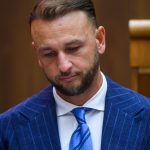 utaj Estok planoval oznamit nahvrh na zmenu ustavy na tlacovku vsak napokon neprisiel