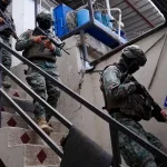 Ekvádorská polícia použila výbušniny pri zásahu