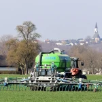 Europoslanci v spore o uhlíkové clo uprednostnili producentov hnojív pred poľnohospodármi