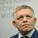 Fico: Nenechám sa vydierať, spor SNS a Tarabu ma zarmucuje