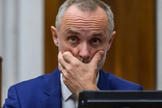 Fico nesmie mlčať. Opozícia žiada zvolanie bezpečnostnej rady