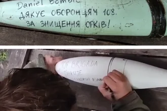 Granáty s podpismi dezinfluencerov vystrelili, Bombic ide do ringu
