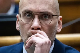Koalícia na výbore zablokovala kontrolu nominantov aj zásob plynu