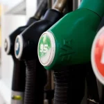 Minister financií nariadil maximálnu maržu pre benzínky na 10 centov za liter paliva