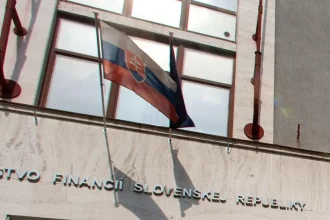 Ministerstvo financií predpokladá rast výdavkov v budúcom roku