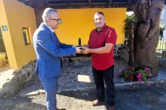 Najkrajšie autobusové zastávky v kraji a ich prekvapivé príbehy