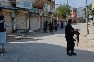 Najmenej 16 mŕtvych pri samovražednom útoku v Pakistane