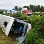 Nehoda turistického autobusu vo Švajčiarsku si vyžiadala niekoľko obetí