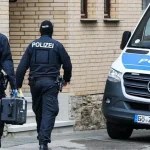 Nemecká polícia tvrdo zakročila proti šíreniu