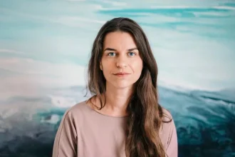 Netreba sa hneď pýtať, či dieťa schudlo alebo pribralo. Hovorme o emóciách