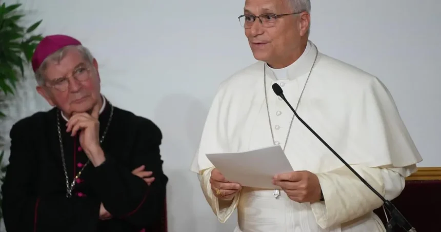 Pápež František slávil omšu v Paríži s tisíckami veriacich