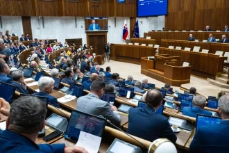 Parlament odsúhlasil úpravu pravidiel pre nakladanie s majetkom prístavov