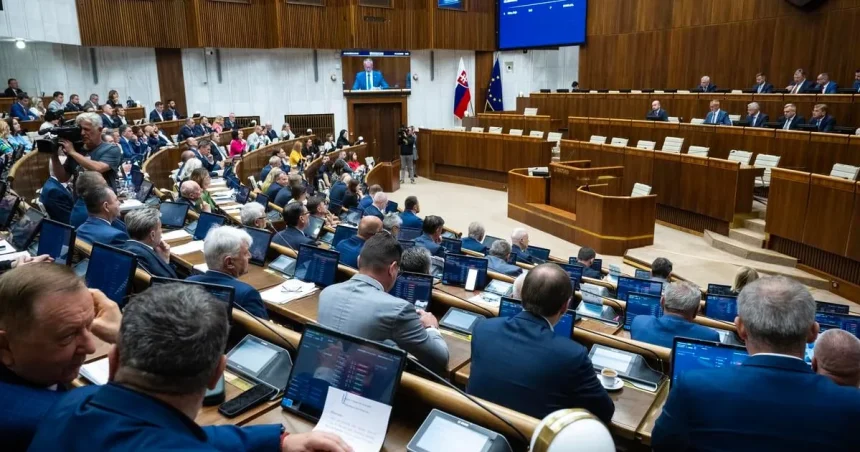 Parlament odsúhlasil úpravu pravidiel pre nakladanie s majetkom prístavov