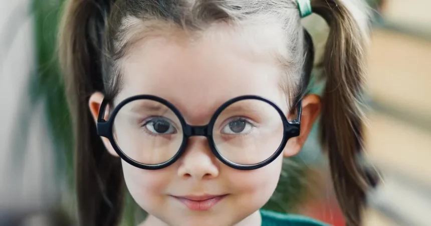 Po prázdninách si deti opäť sadli do školských lavíc, no bez zdravých očí je škola ťažká